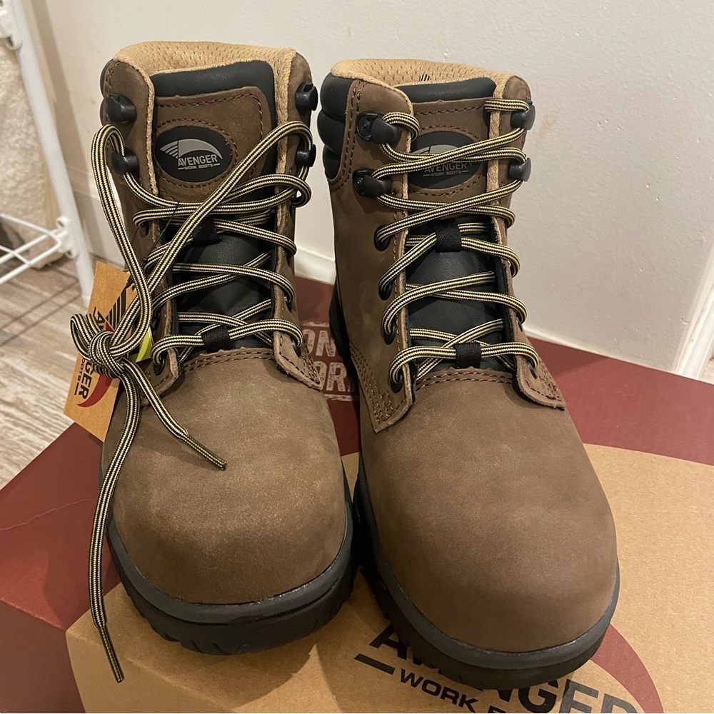 Women’s work boots
